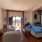 بيت للعطل Super Terrace بورتو سانتو ستيفانو